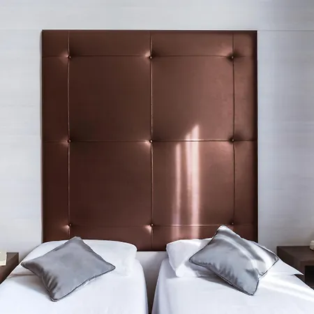 ايبيس ستيلز ميلانو سنترو فندق 3*