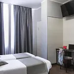 Hotel Ibis Styles Centro 3*
