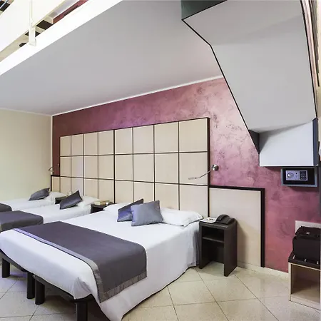 Ibis Styles Centro 3* Milán