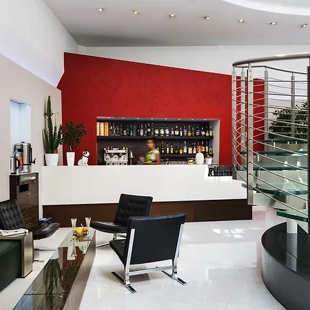 Szálloda Ibis Styles Centro Milánó