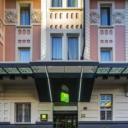 מלון Ibis Styles Centro 3*